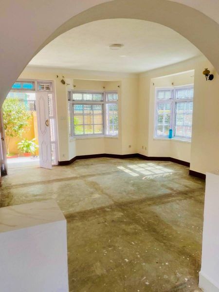 Newly Renovated Flat for Rent