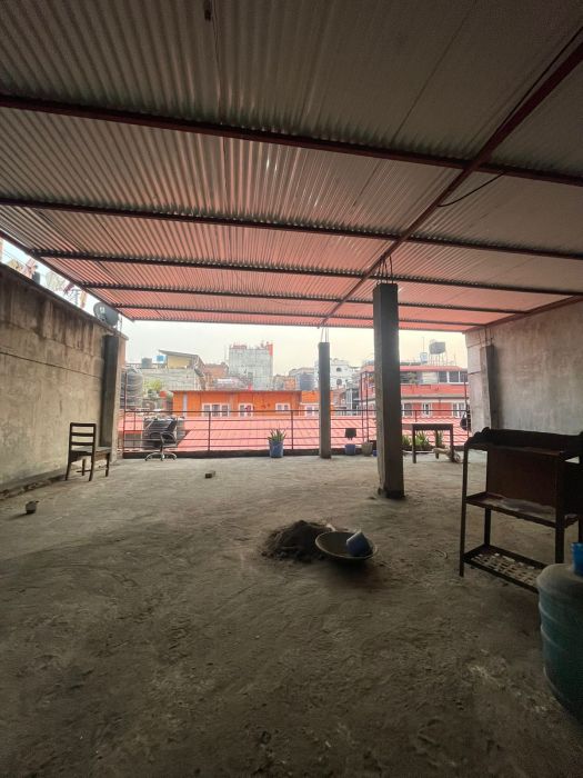 Old house on sale in Dharma chakra galli Bagbazar