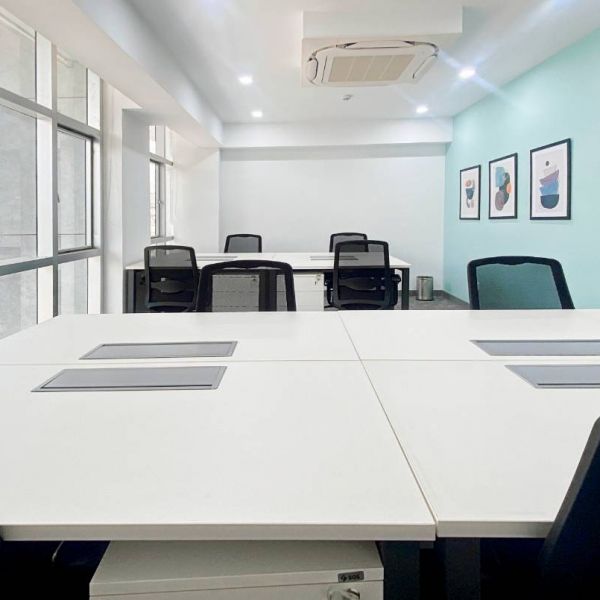 Flexible workspace in Regus IT Plaza