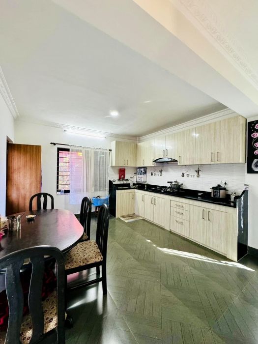 Bungalow on sale at Rudeshwor