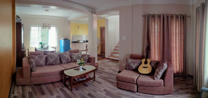 2.5 storey bungalow style house with attached bathrooms