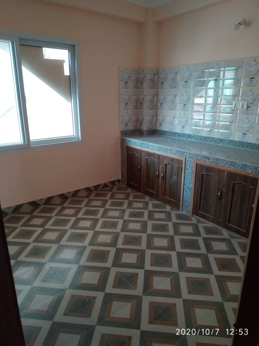 Kageshwori manohara,har har mahadev chowk bata 200m bhitra height ma recently baneko aakarshak 2.5 talle ghar bikrima.