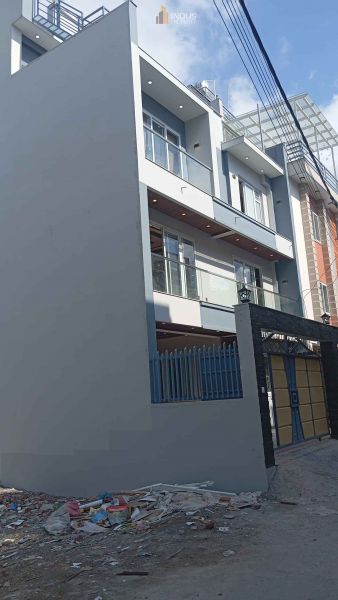 Beautiful House on sale at Ochu height, Imadol