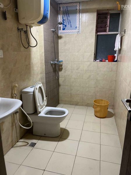 Apartment on Rent, Cityscape