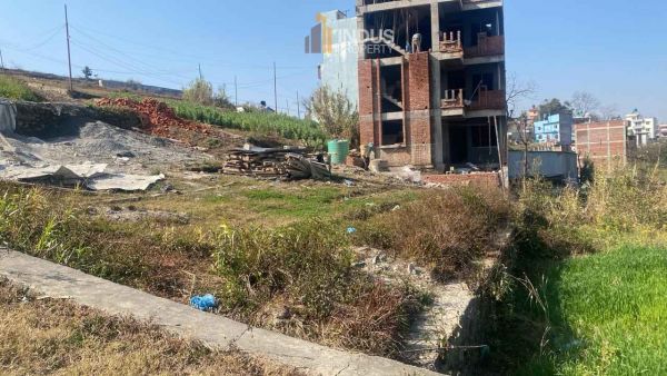 4 aana 2 paisa Land with 16 ft road on sale at Sirutar, Bhaktapur