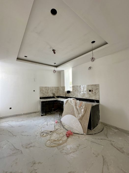 Residental House On Sale At Lasuntar