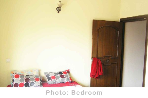 Semi-Furnished 2 BHK Flat for Rent at Metro Apartments