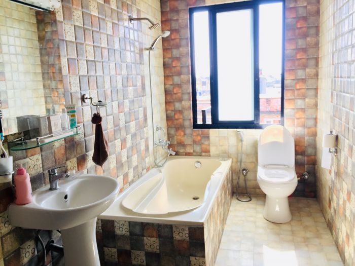 Residential + Commercial 7 Floors Building In Thamel For Rent