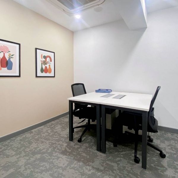Flexible workspace in Regus IT Plaza