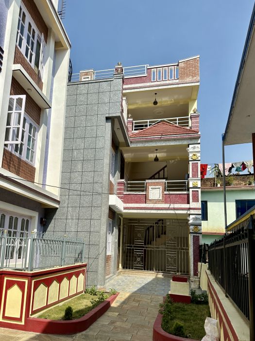 Triplex house on sale at Kadaghari