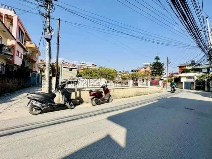 Commercial land on sale at Baluwatar