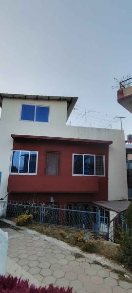 4. 5 aana ma baneko 2.5 talle ghar bikrima