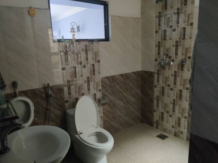 House on rent near Neuro Hospital