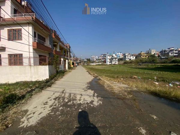 4.5 aana land on 13 feet road sale at Sirutar, Bhaktapur