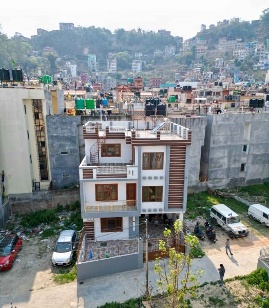 Residental Bungalow House on sell At Thulo Bharyang,KTM