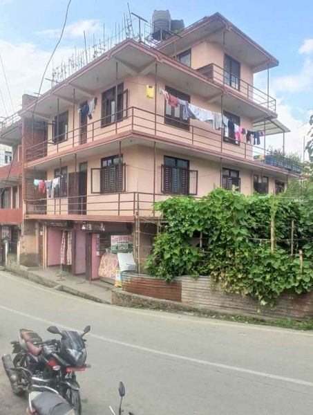 Commercial 3.5sToried house at Kandaghari, Forcepark Commercial 3.5sToried house at Kandaghari, Forcepark