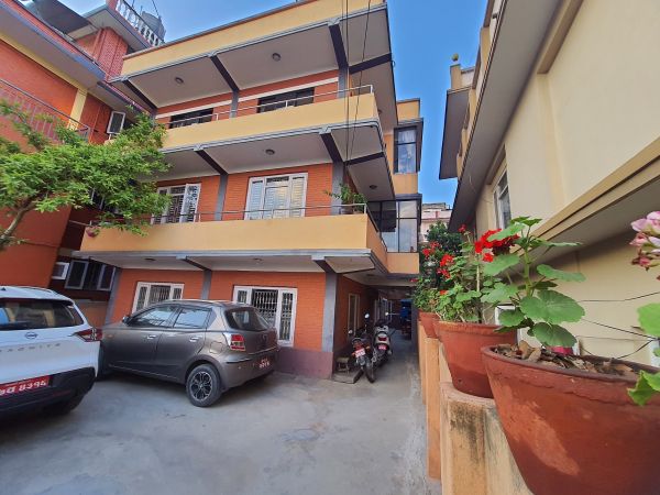 House for sale in Kuleshore Awas Area