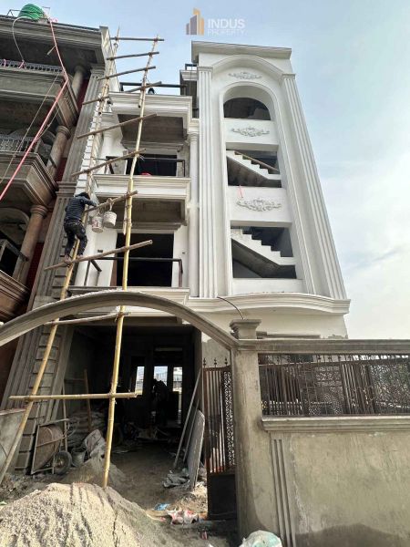 House built on 2 aana 3 paisa land and 6 beds house on sale at Tikathali, Tinkune