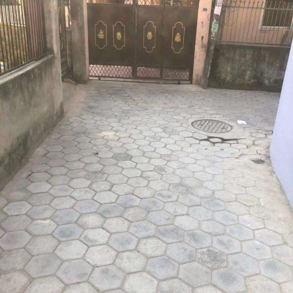House sale in Tikathali Moti chowk