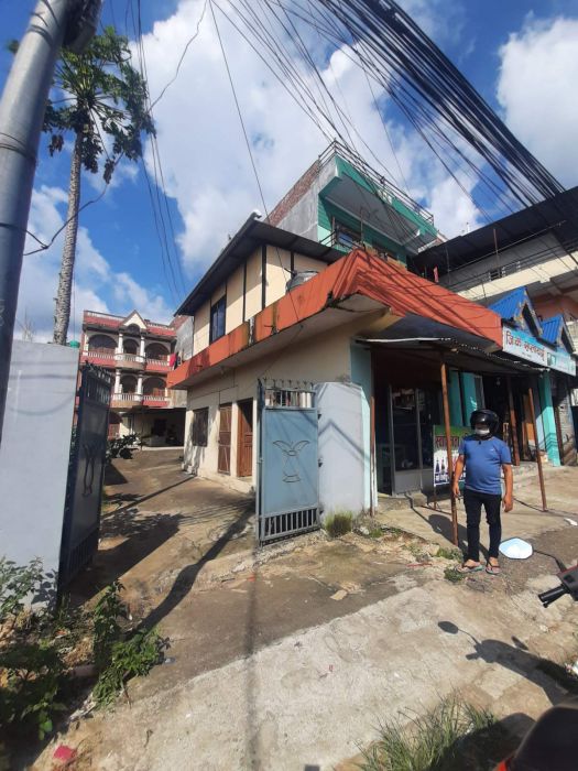 Ek Kathha Jamin Ra Aakrshak Ghar Huprachaur Sheetalmahal Chowk Mai