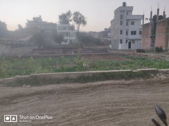 Land on sale near hatiban 