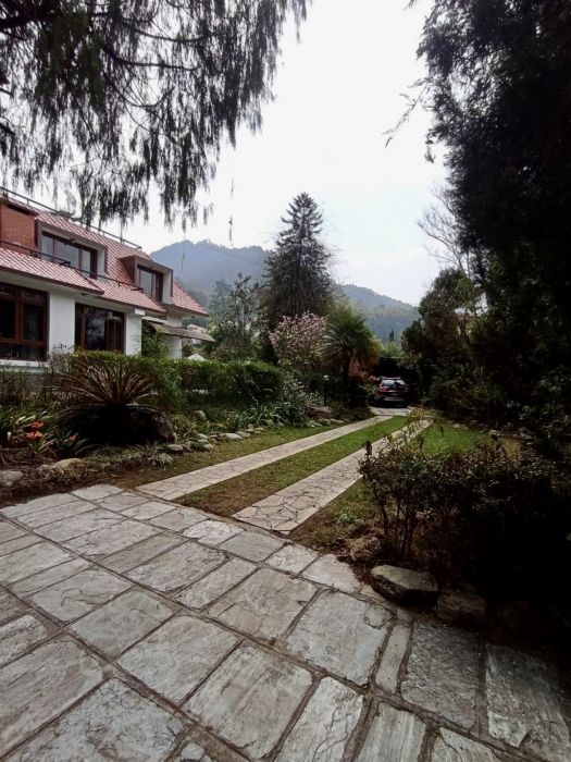 Bungalow on Rent at Godawari