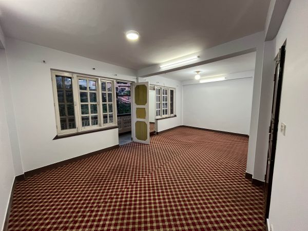 Office room in Dhumbarahi