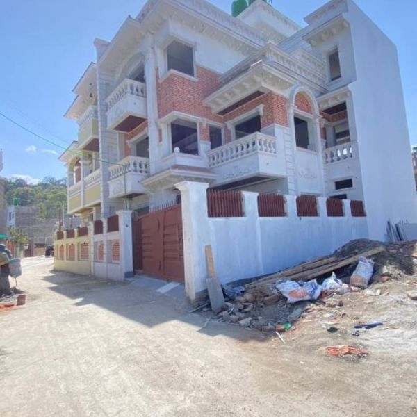 Semi-Bungalow House on sale at Lasuntar, Budhanilkantha