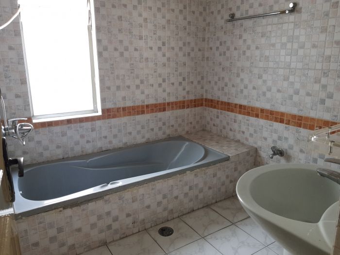 Beautiful House Inside Kohinoor Housing, Bafal On Sale/Rent