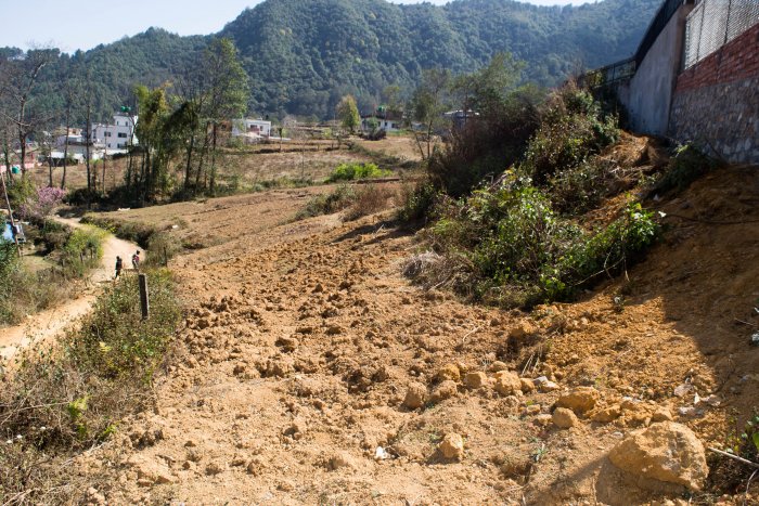 4 aana 1 paisa and 4 aana  3 paisa land for sale in Matatirtha Chandragiri Kathmandu