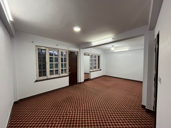 Office room in Dhumbarahi