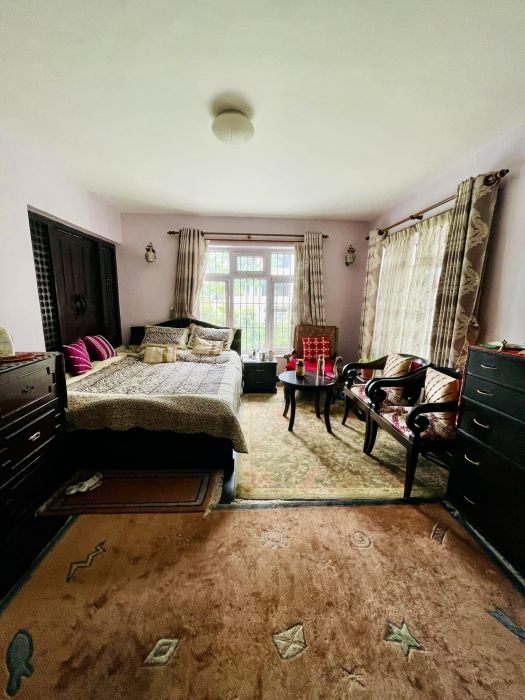 Bungalow on sale at Bansbari