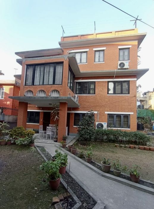Bungalow on sale at Maitidevi