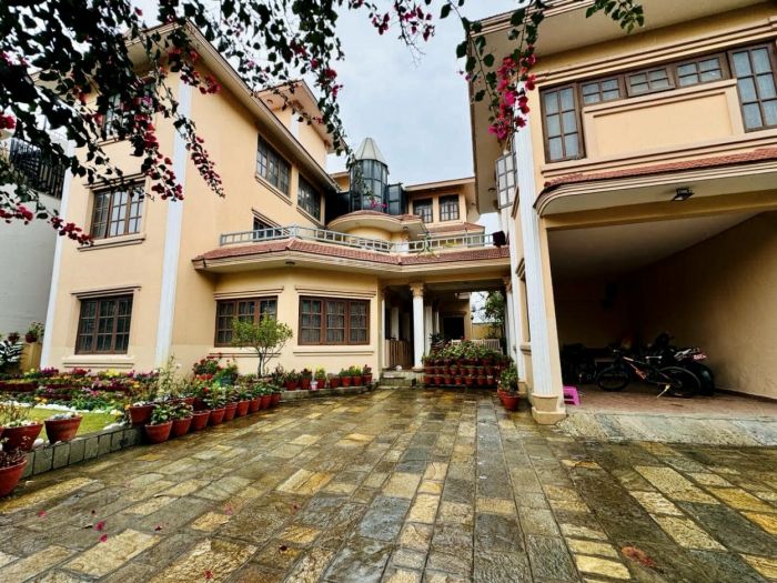 Bungalow on sale at Hattigauda