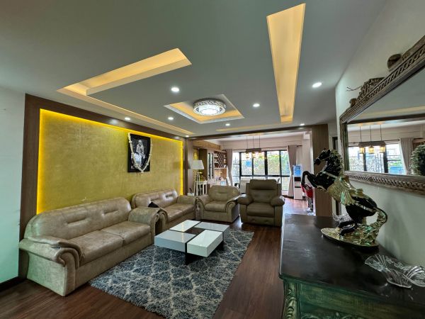 Colony House Fully Furnished Rent / Sale 