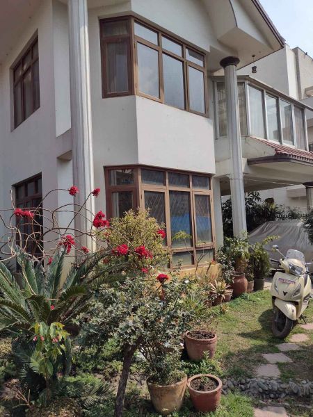 Bungalow on Rent at Tahachal