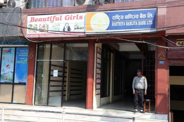 Shutters on Rent at Putalisadak