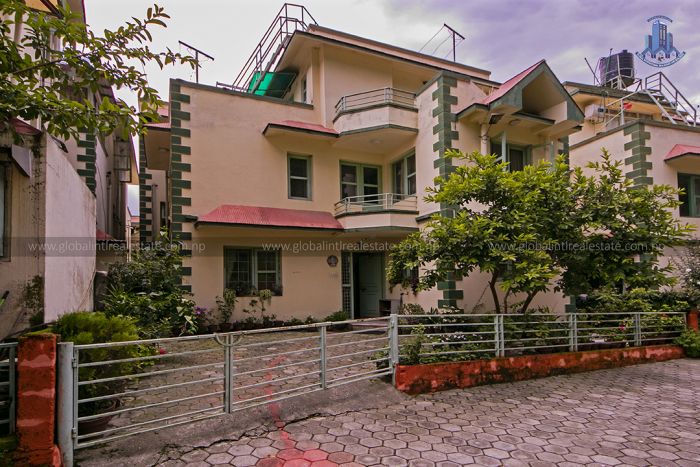 Residential Building On Sale at Paradise Colony, Bhangal