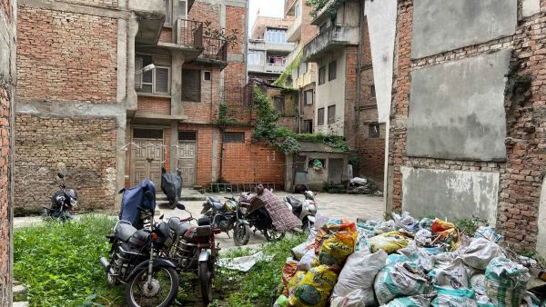 3 anna land in ombahal