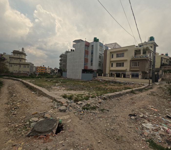 2 piece land for sale in Chappal Karkhana