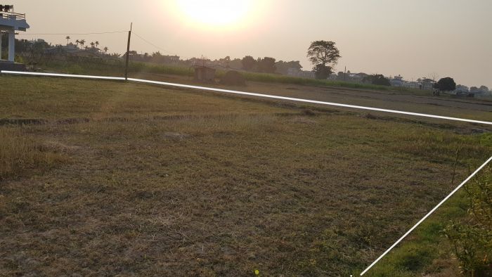 Land sale for housing or agriculture in a friendly and fresh environment.