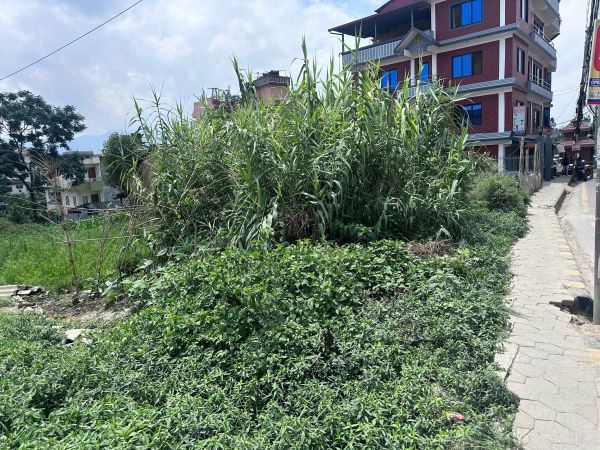 Land on sale -Imadol ucho Hight