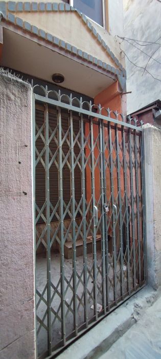 house  in Jhochen (near basantapur durbar square)
