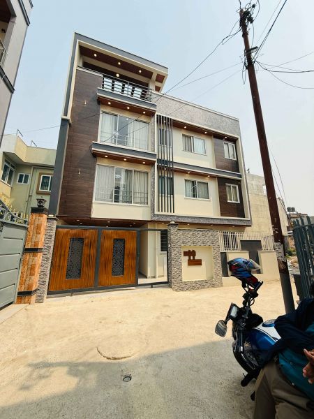 Sasto ma luxurious house. Fully furnished.