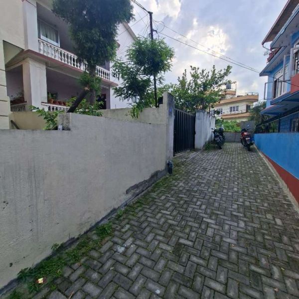 House Sale in Nakkhu near Mediciti Hospital