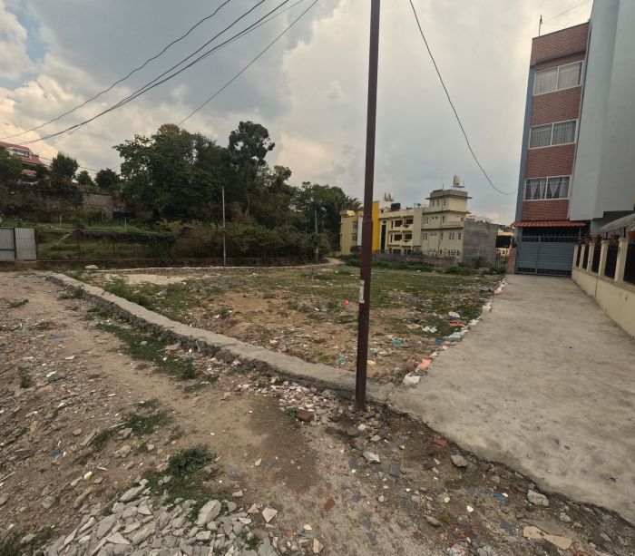 2 piece land for sale in Chappal Karkhana