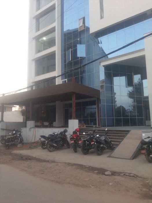 Commercial two floor on rent