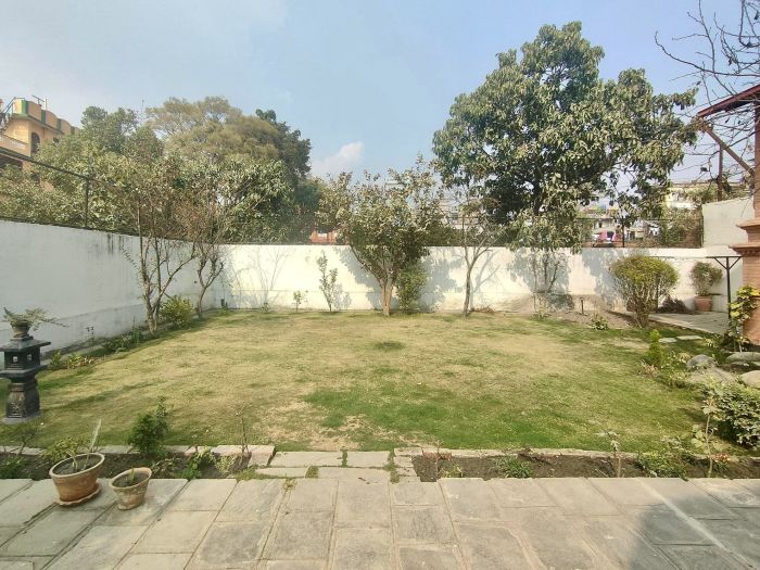 Bungalow on sale at Manbhawan