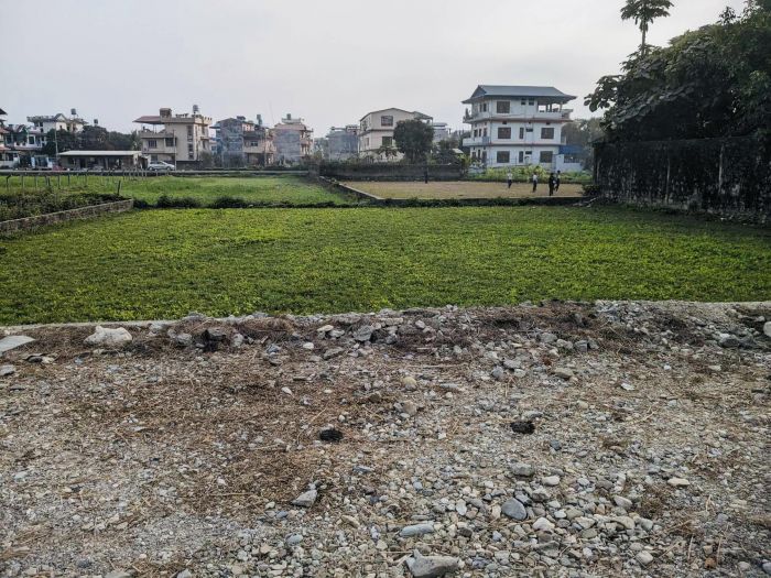 Near Bharatpur Town, 11 Dhur land