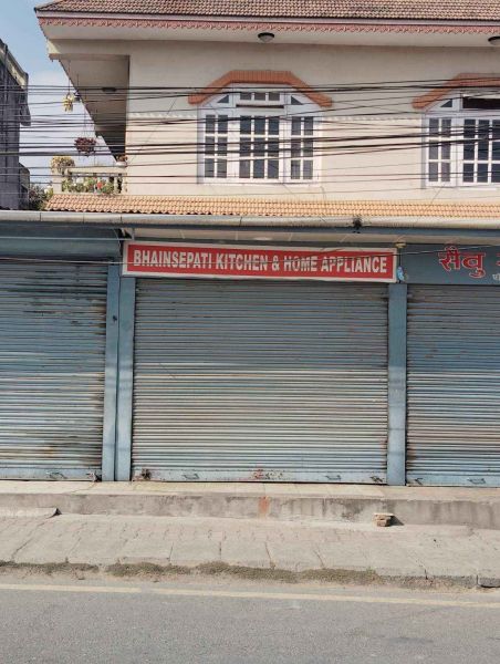 Shutter for rent in bhainsepati, lalitpur